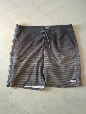 VINEYARD VINES Men’s Gray Striped Performance Board Shorts Size 38